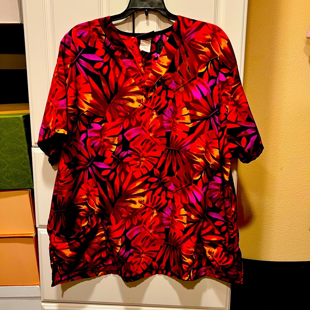 Silky scrub top